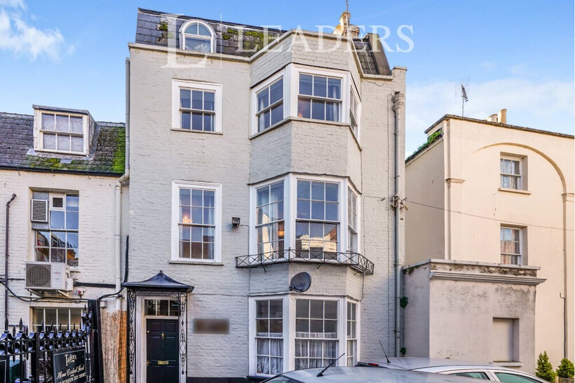 Rodney Road, GL50 1 bed in a house share to rent - £545 pcm (£126 pw)