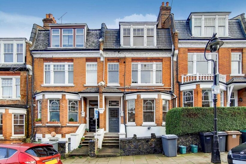 Milton Avenue, London N6 1 bed flat to rent - £1,842 pcm (£425 pw)