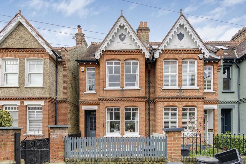 Princes Road, Teddington TW11 4 bed house to rent - £3,995 pcm (£922 pw)