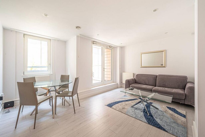 The Panoramic, Hampstead, London, NW3 2 bed flat to rent - £6,500 pcm (£1,500 pw)