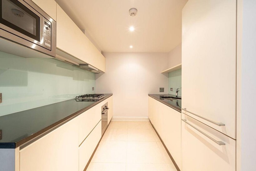 The Panoramic, Hampstead, London, NW3 2 bed flat to rent - £6,500 pcm (£1,500 pw)