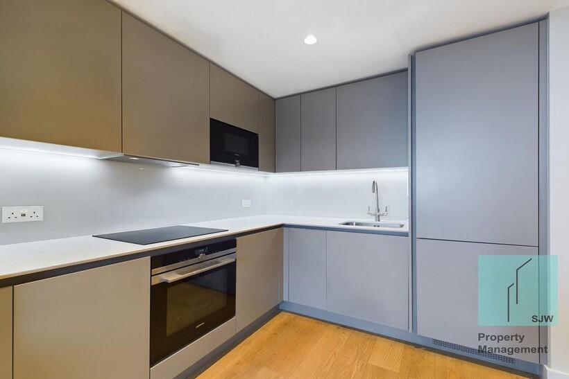 Canalside Walk, London W2 1 bed apartment to rent - £3,095 pcm (£714 pw)