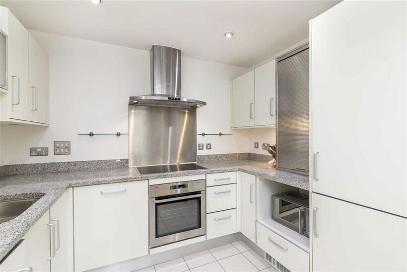 Sheldon Square, London W2 2 bed flat to rent - £2,999 pcm (£692 pw)