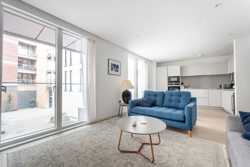 Hilary Mews, London Bridge, London, SE1 2 bed flat to rent - £3,950 pcm (£912 pw)