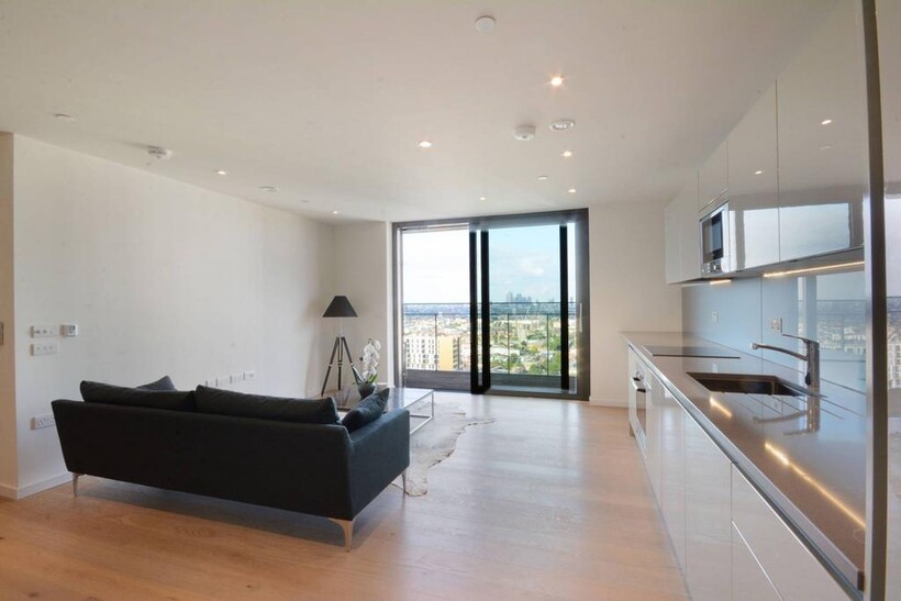 St Gabriel Walk, Elephant and Castle... 2 bed flat to rent - £3,550 pcm (£819 pw)