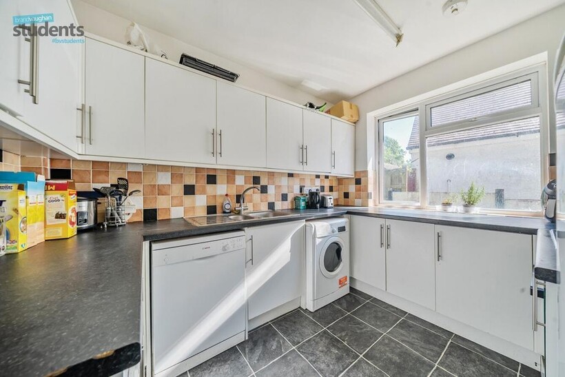 B4d4528f-243d-4aa...