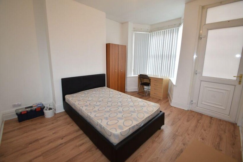18 Denham Road, Ecclesall Road, 4 bed terraced house to rent - £390 pcm (£90 pw)