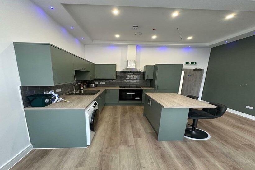 Woodfield Street, Morriston, Swansea 3 bed apartment to rent - £1,150 pcm (£265 pw)