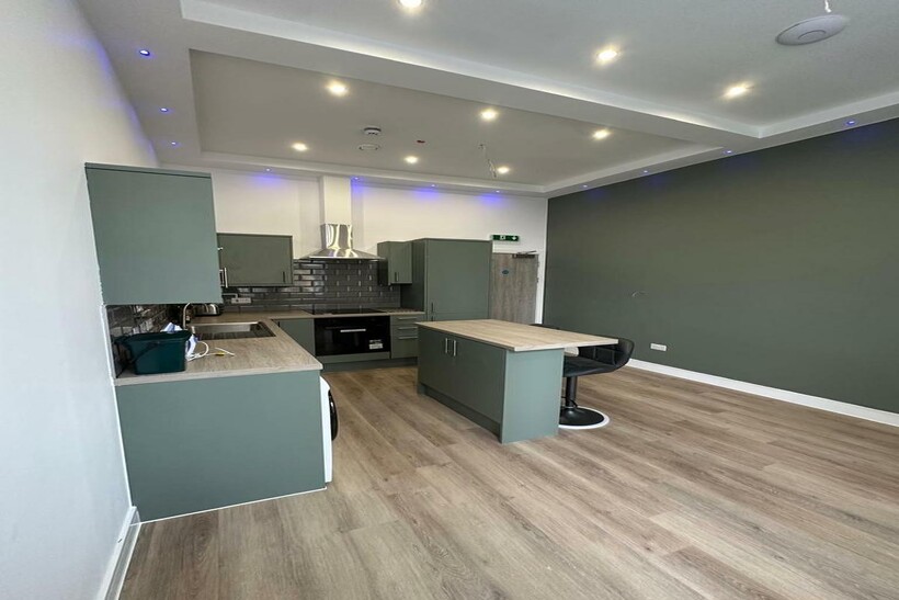 Woodfield Street, Morriston, Swansea 3 bed apartment to rent - £1,150 pcm (£265 pw)