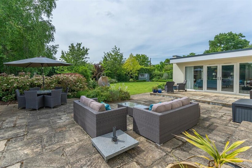 Thrupp Lane, Radley 5 bed detached house to rent - £3,995 pcm (£922 pw)