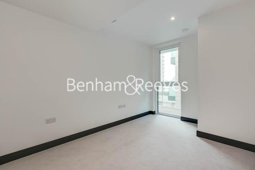 Sovereign Court, Hammersmith W6 5 bed apartment to rent - £14,500 pcm (£3,346 pw)