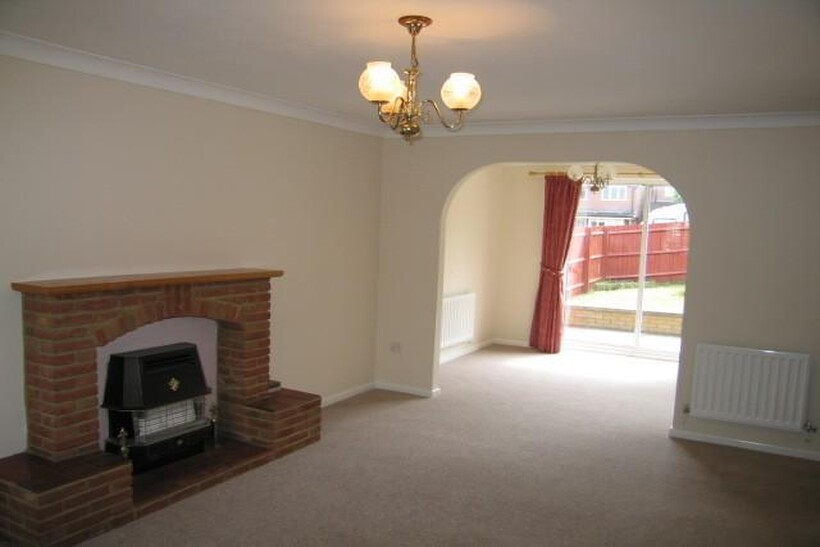Finmere, Rugby CV21 3 bed detached house to rent - £1,195 pcm (£276 pw)