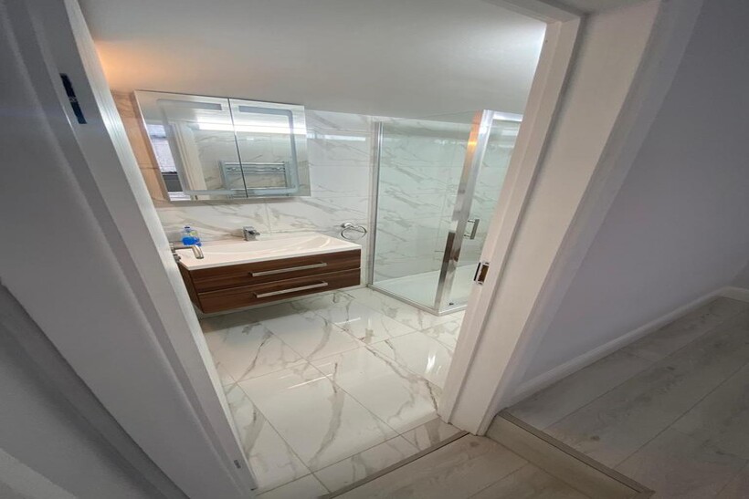 Sudbury Court Drive, Harrow HA1 1 bed in a house share to rent - £1,062 pcm (£245 pw)