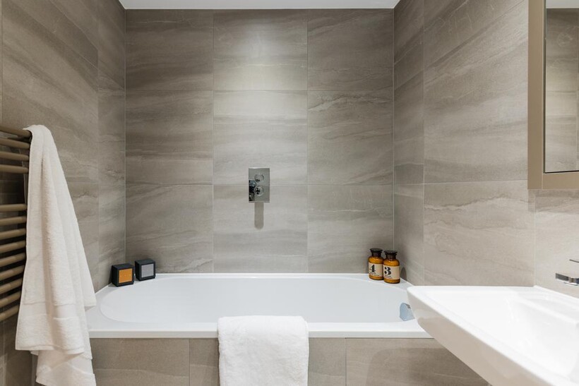 at Holland Park, Moda Holland Park... 1 bed apartment to rent - £1,420 pcm (£328 pw)