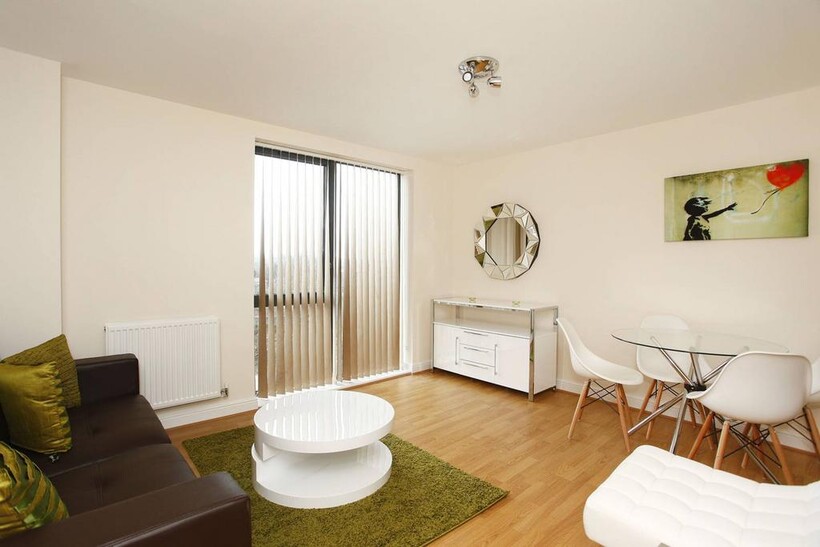 Crawford Court, Colindale, London, NW9 1 bed flat to rent - £1,675 pcm (£387 pw)