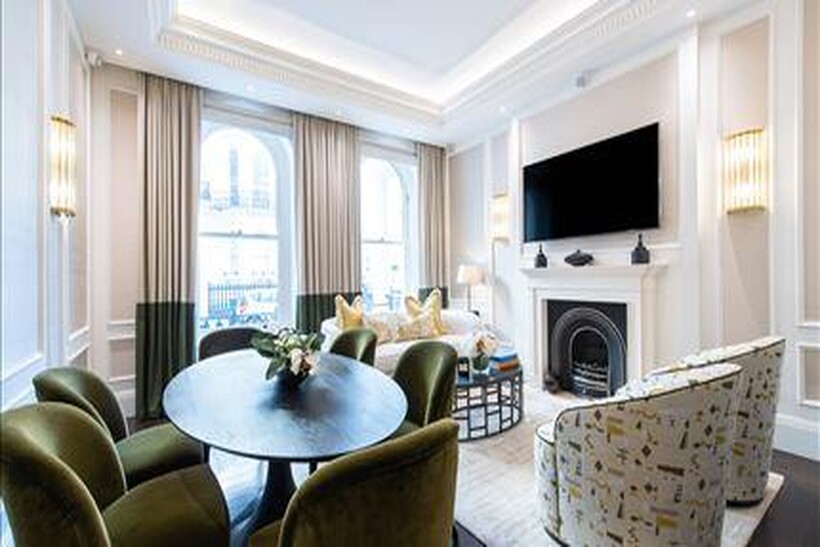 Prince Of Wales Terrace, London W8 2 bed duplex to rent - £12,133 pcm (£2,800 pw)