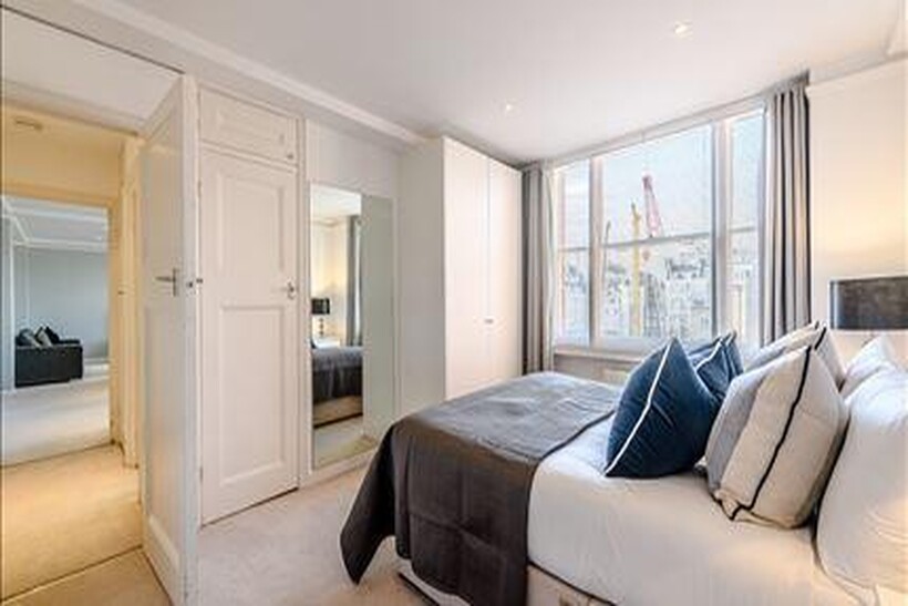 Hill Street, London W1J 1 bed apartment to rent - £3,445 pcm (£795 pw)