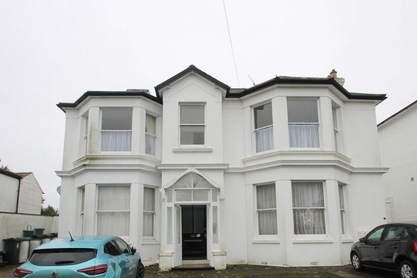 Melville Street, Ryde 2 bed apartment to rent - £925 pcm (£213 pw)