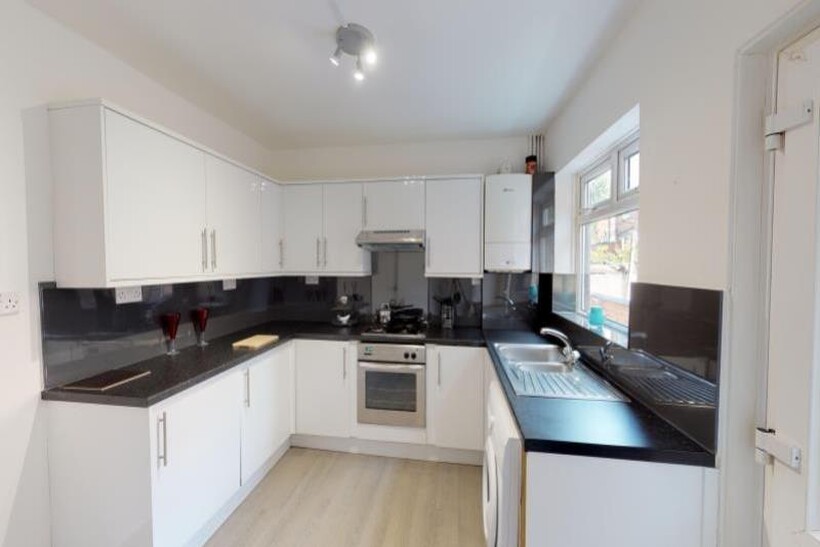 17-Laurie-Avenue-07242019 091749 med