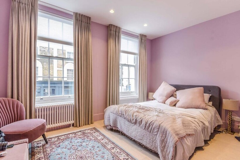 St Peters Street, Angel, London, N1 3 bed house to rent - £6,250 pcm (£1,442 pw)