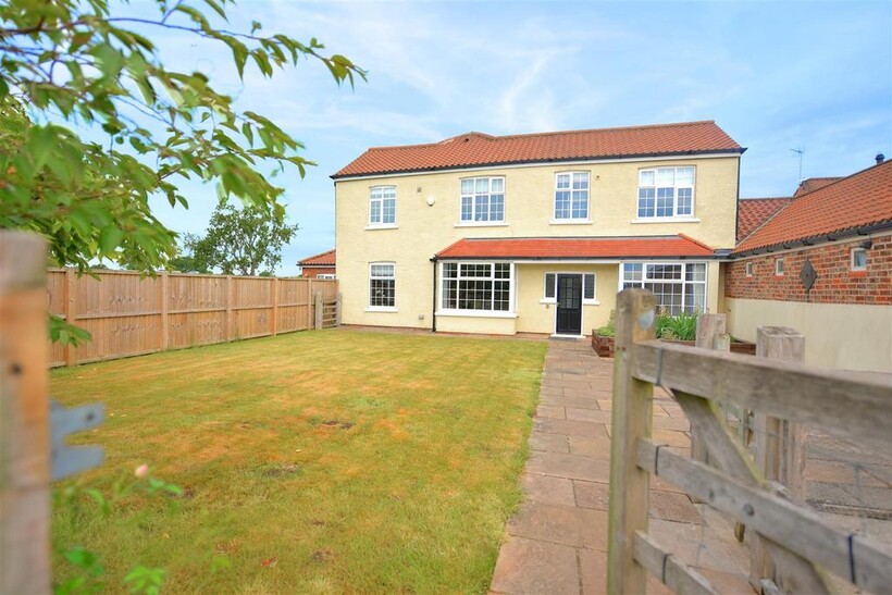 Holtby Lane, Holtby, York 3 bed terraced house to rent - £2,595 pcm (£599 pw)