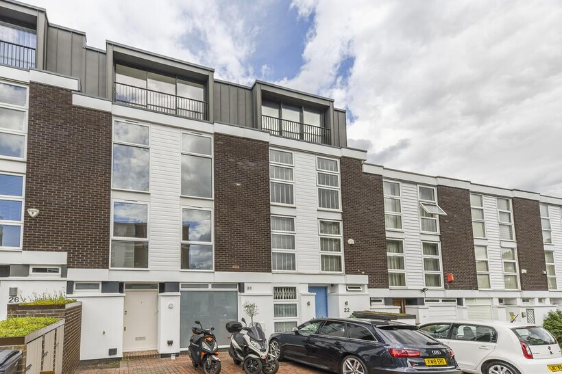 Lower Merton Rise, Primrose Hill... 5 bed townhouse to rent - £11,500 pcm (£2,654 pw)