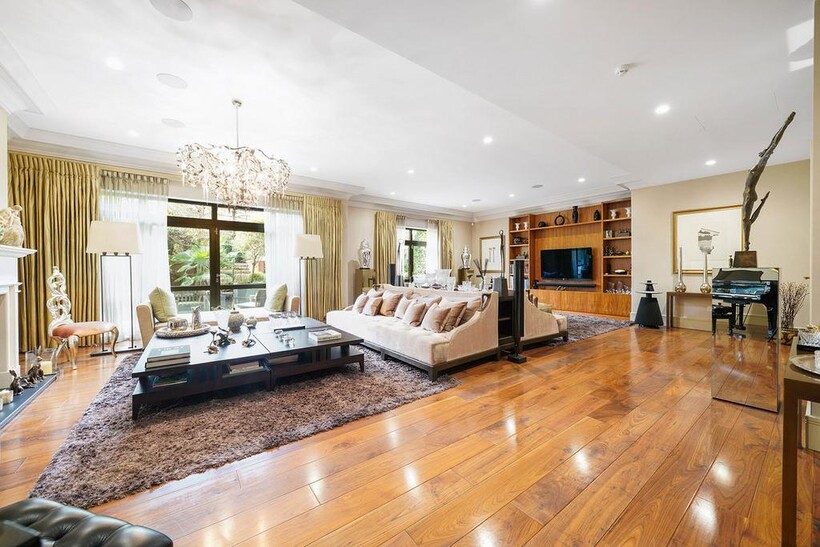 The Bishops Avenue, London, N2 3 bed apartment to rent - £20,583 pcm (£4,750 pw)