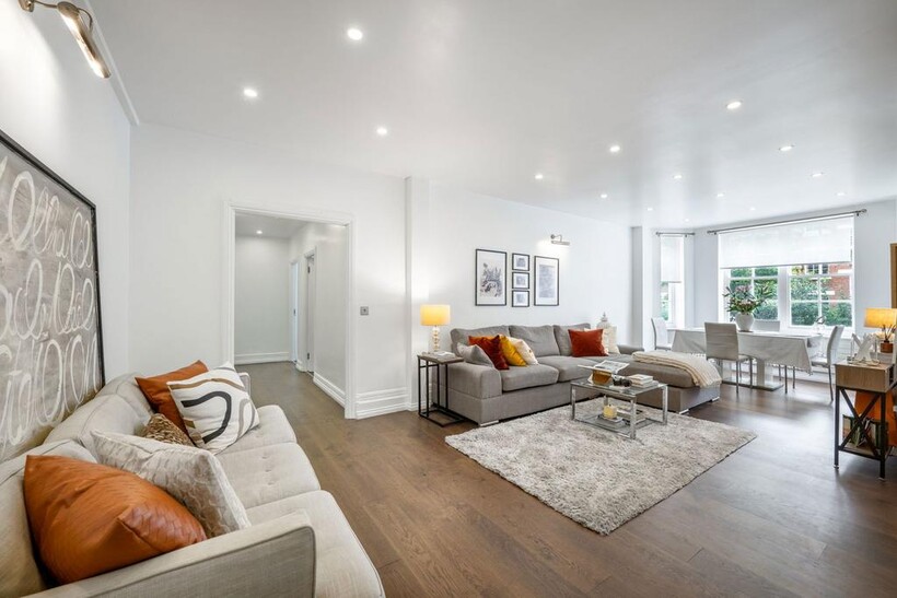 Grove End Road, London NW8 2 bed flat to rent - £5,850 pcm (£1,350 pw)