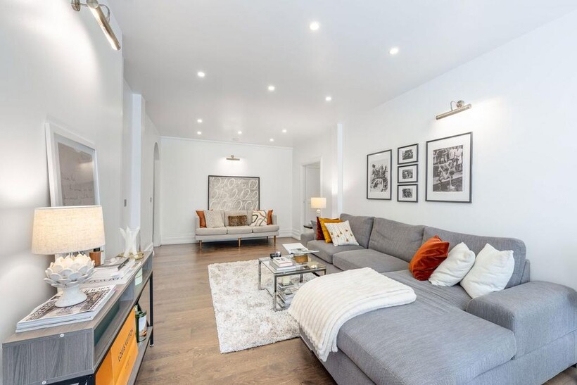 Grove End Road, London NW8 2 bed flat to rent - £5,850 pcm (£1,350 pw)