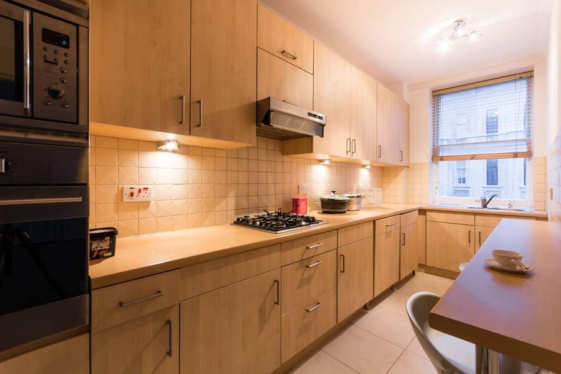 Harley Street, Marylebone, London, W1G 1 bed flat to rent - £3,445 pcm (£795 pw)