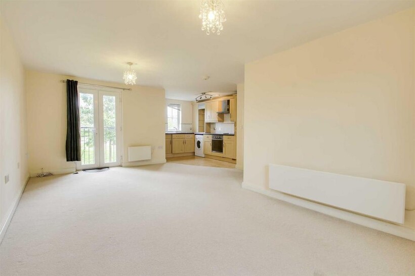 Harlow Crescent, Oxley Park 2 bed apartment to rent - £1,175 pcm (£271 pw)