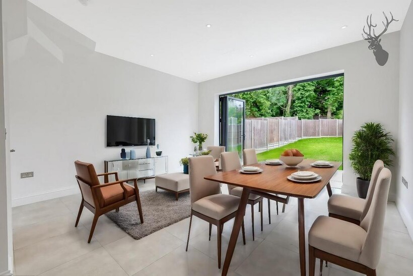 Kings Head Hill, London E4 4 bed house to rent - £3,095 pcm (£714 pw)