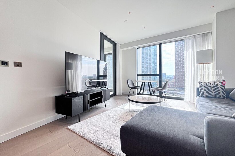 Apartment 0704, River Park Tower, 1... 1 bed apartment to rent - £4,615 pcm (£1,065 pw)