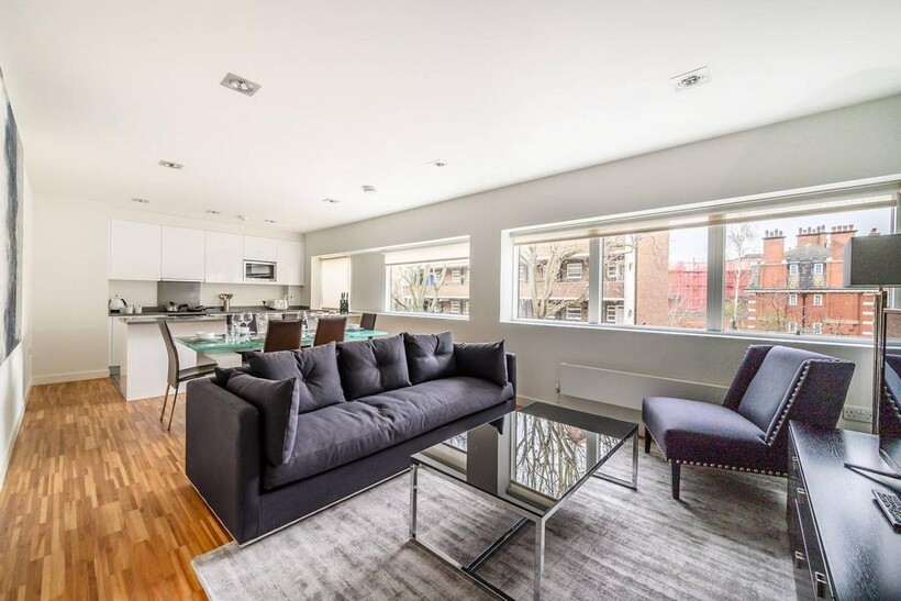 Fulham Road, Chelsea, London, SW3 2 bed flat to rent - £4,875 pcm (£1,125 pw)