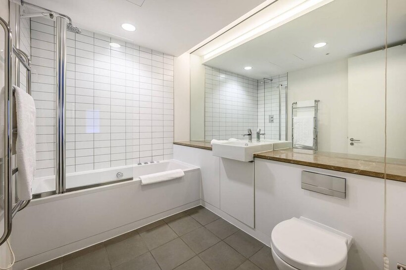 Fulham Road, Chelsea, London, SW3 2 bed flat to rent - £4,875 pcm (£1,125 pw)