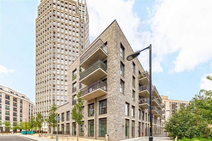 Glade Path, London SE1 1 bed flat to rent - £2,999 pcm (£692 pw)