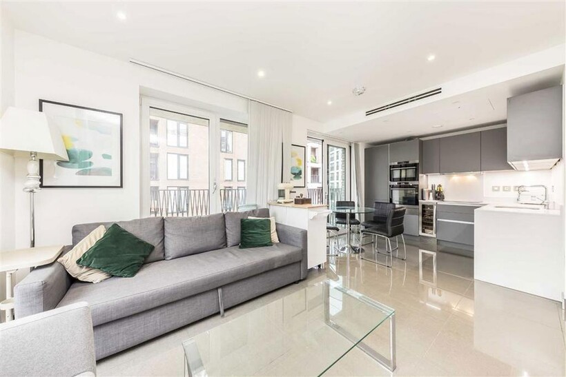 Glade Path, London SE1 1 bed flat to rent - £2,999 pcm (£692 pw)