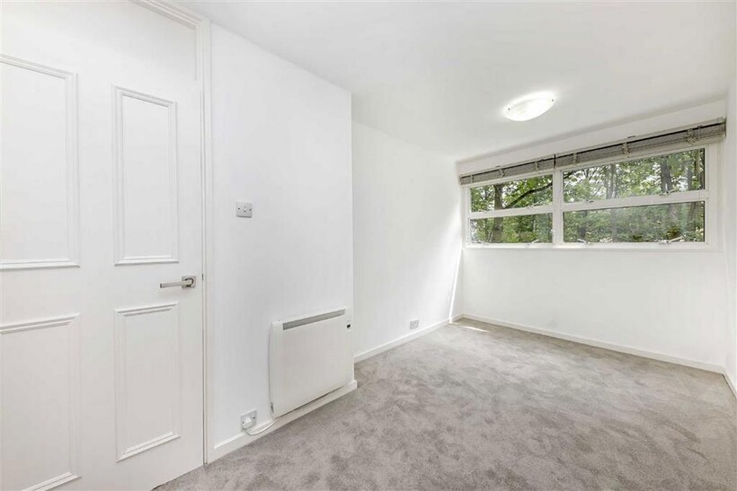 Archery Steps, London W2 2 bed flat to rent - £2,999 pcm (£692 pw)