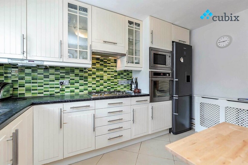 Chatham Street, London SE17 3 bed maisonette to rent - £3,198 pcm (£738 pw)