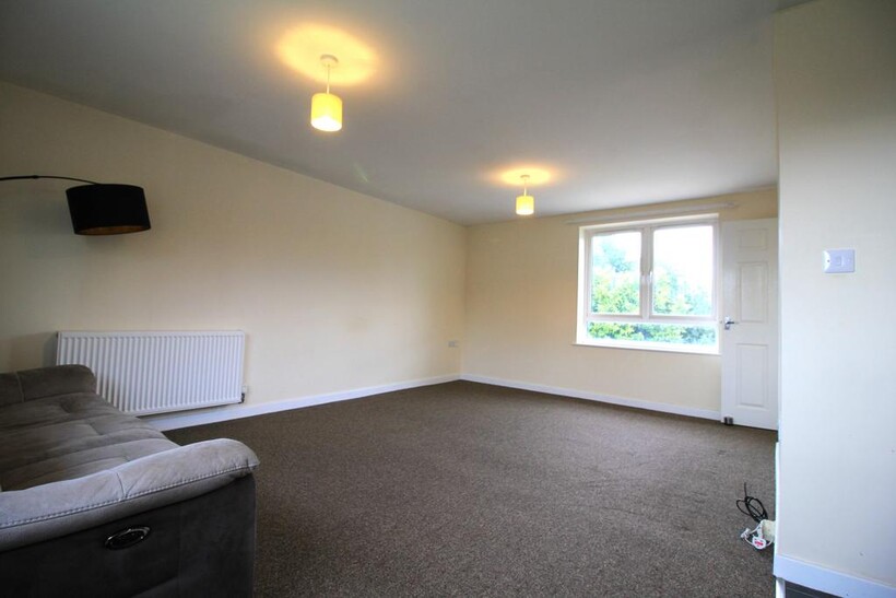 Lingwood Gardens, Lingwood NR13 1 bed apartment to rent - £825 pcm (£190 pw)