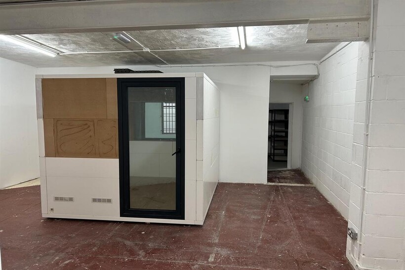 Unit-4 1b Darnley Rd (5).jpg