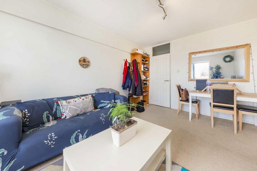 Primrose Hill Road, London NW3 1 bed flat to rent - £2,197 pcm (£507 pw)