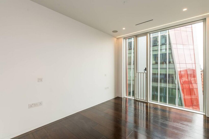 The Nova Building, Belgravia, London... 2 bed flat to rent - £6,067 pcm (£1,400 pw)