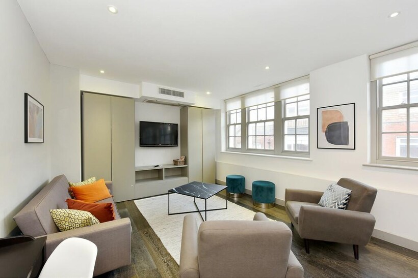 Strutton Ground, Victoria, SW1P 2 bed flat to rent - £3,445 pcm (£795 pw)