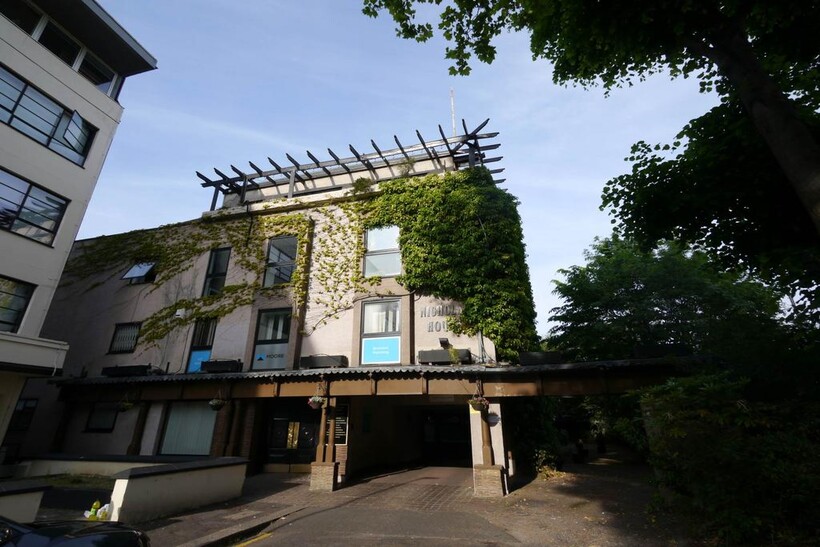 Enfield Property to rent - £700 pcm (£162 pw)