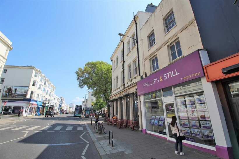 112 Western 3.jpg