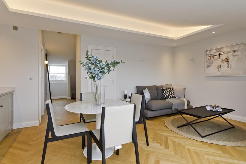 Colville Road, London W11 1 bed flat to rent - £4,312 pcm (£995 pw)