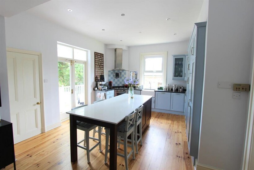 Stamford Road, Alderley Edge 5 bed semi-detached house to rent - £3,995 pcm (£922 pw)