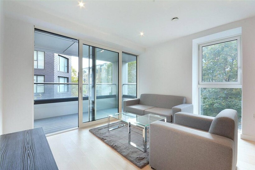 Deacon Street, Elephant and Castle... 2 bed flat to rent - £4,800 pcm (£1,108 pw)