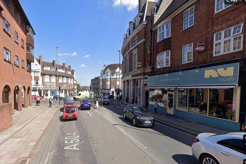Hendon 2.jpg
